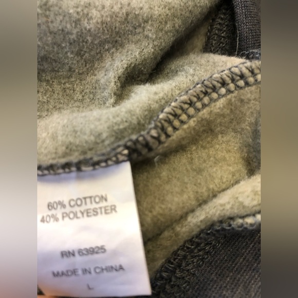 Raglan sleeve sweatshirt with Chrome Ancient Egyptian crowns sz Large Green Grey - Picture 16 of 16